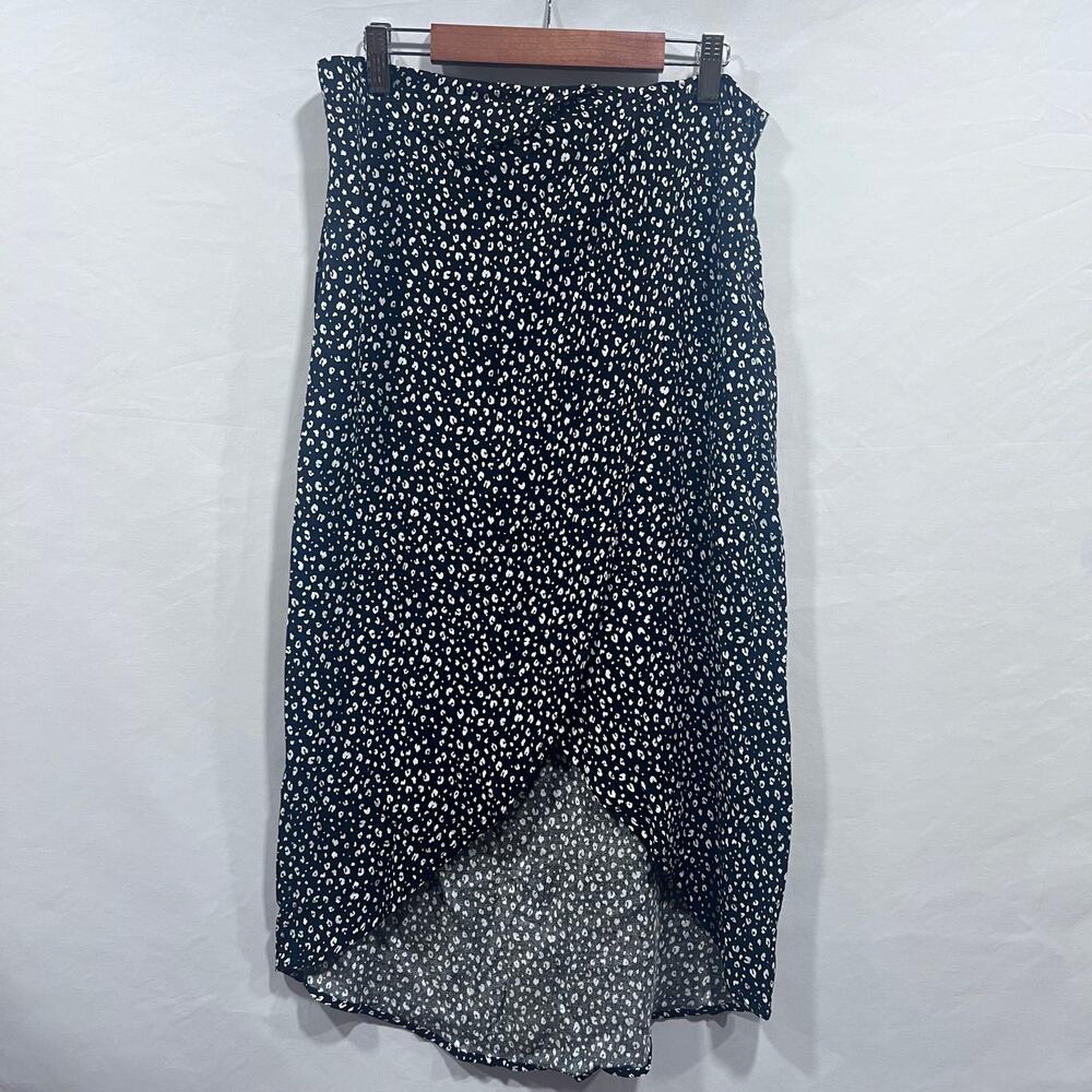 Urban Romantics Black with White Floral Wrap Midi Skirt‎ Women's Size M